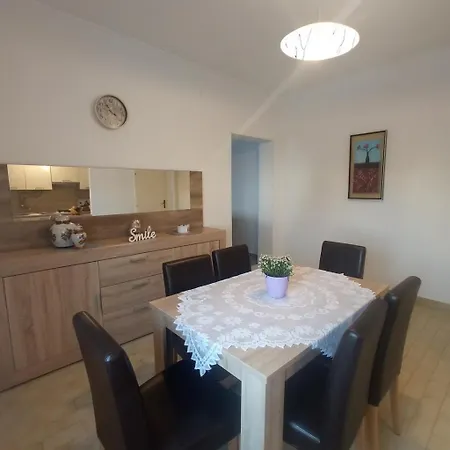 With Wifi Kastel Novi, - 22614 Kastela